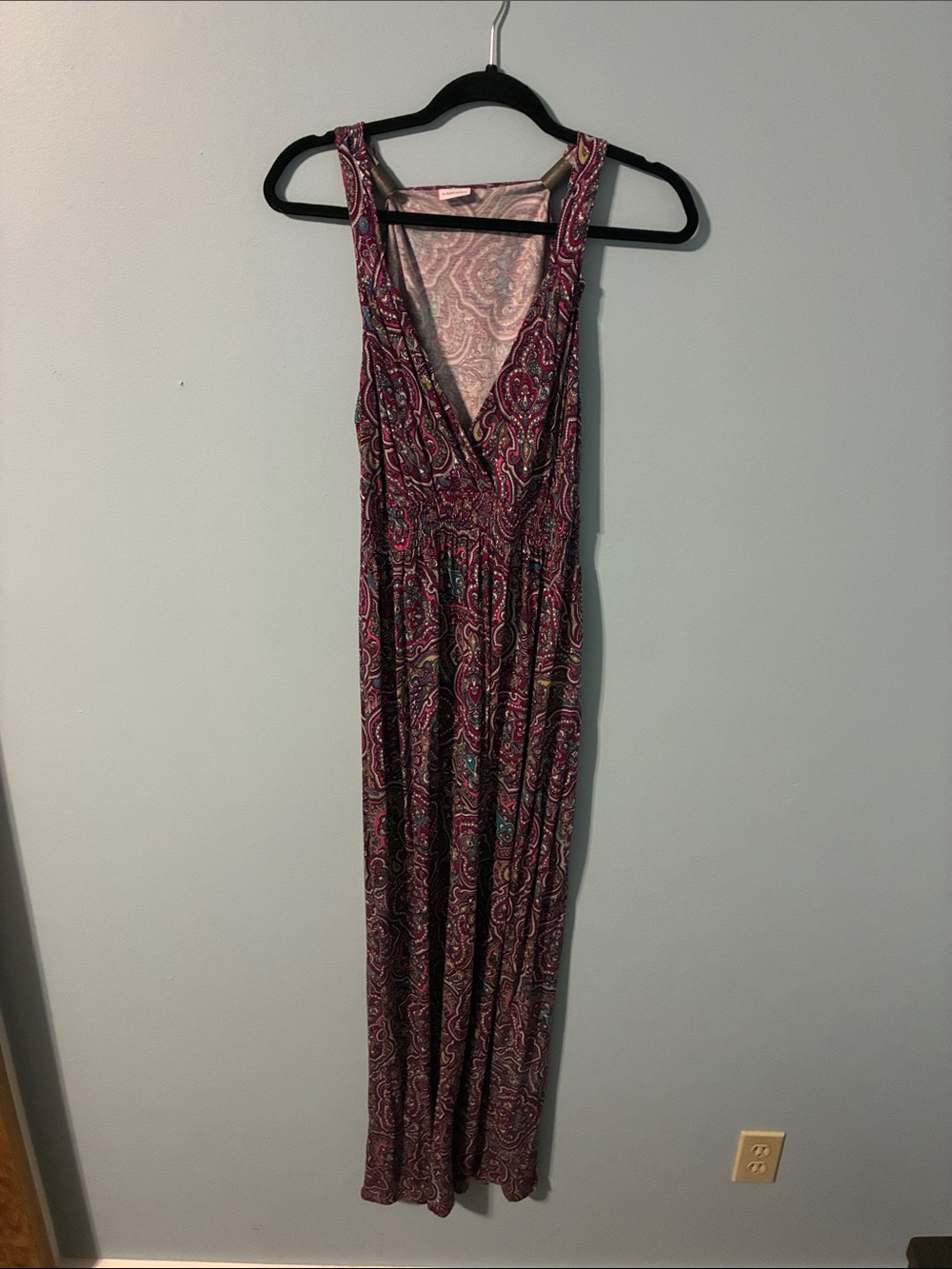 Deep V-Neck Paisley Maxi Dress in Plum